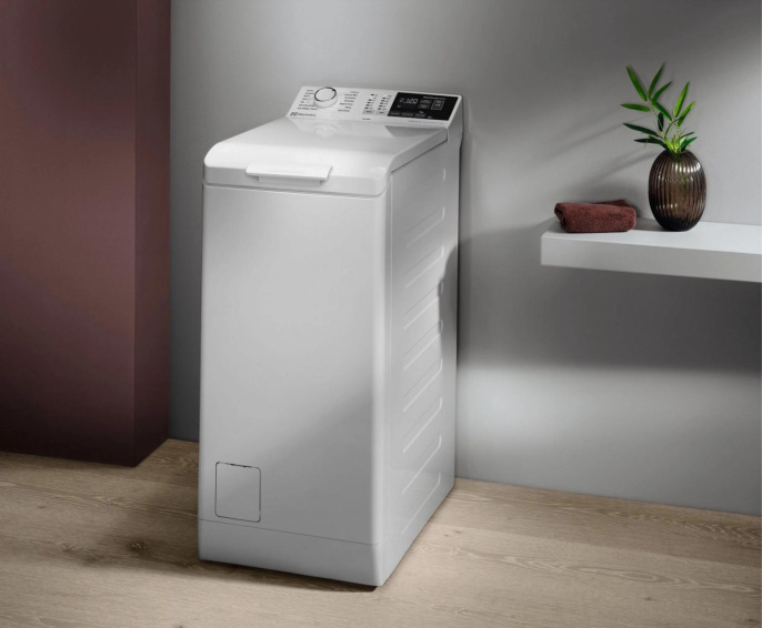 Стиральная машина Electrolux EW7T4272E, с вертикальной загрузкой, 7кг, 1200об/мин, с паром, с английской панелью управления