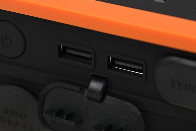 Электростанция портативная TopON TOP-X100 96000mAh 3A QC3.0 3xUSB черный/оранжевый чехол в комплект