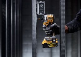 Винтоверт DeWalt DCF850NT-XJ бесщеточный двигатель, наличие удара, тип патрона: шестигранный HEX , 1/4, источник питания: аккумулятор, Li-Ion, 18В, выходная мощность: 380Вт, регулировка оборотов, 3200об/мин, крутящий момент