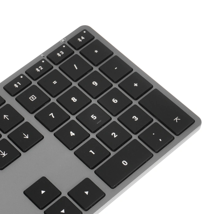 Беспроводная клавиатура Satechi Slim X3 Bluetooth Keyboard-RU. Раскладка - Русская. Цвет- Серый космос. (ST-BTSX3M-RU)