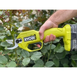 Аккумуляторный секатор Ryobi ONE+ RY18SCA-0 5133005024