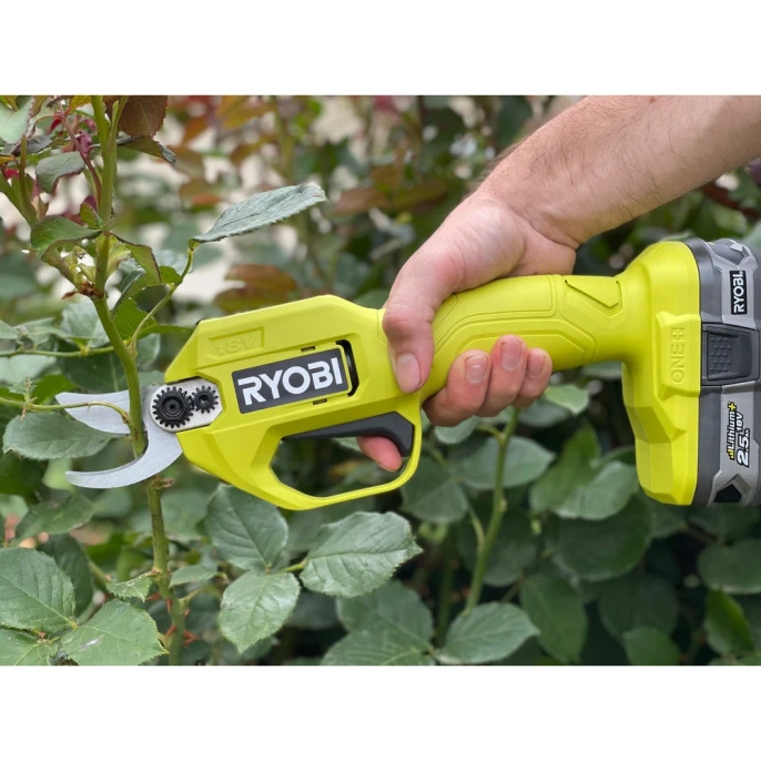 Аккумуляторный секатор Ryobi ONE+ RY18SCA-0 5133005024