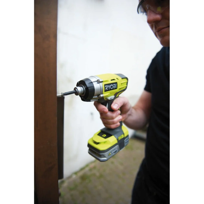 Аккумуляторный винтоверт Ryobi ONE+ RID1801M 5133001168