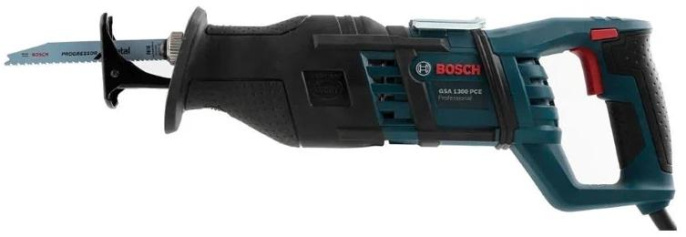 Сабельная пила BOSCH GSA 1300 PCE в чем. + 2 пильных полотна 060164E200