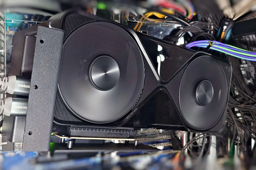 Ретейлеры в Европе и Канаде начали продавать видеокарту Nvidia RTX PRO 6000