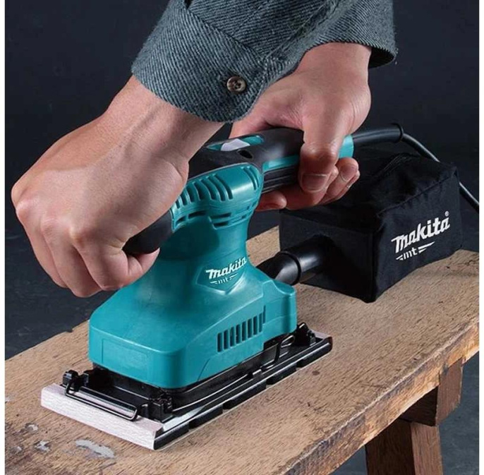 Виброшлифмашина Makita M9203B