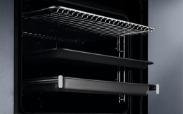 Духовой шкаф электрический Electrolux EOF5C50BZ, 65л, дверца с 2 стеклами, черный