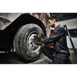 Бесщеточный ударный гайковерт AEG 18В BSS 18HTF12BL-0 4935493429