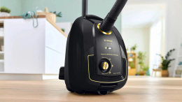 Пылесос Bosch BGL38GOLD, 1700Вт, черный/золотистый