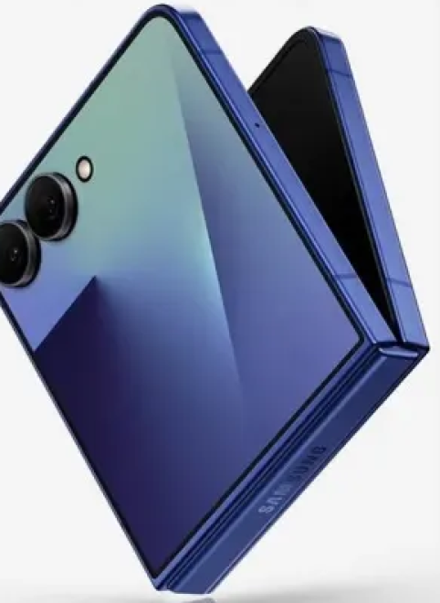 Складной смартфон Samsung Galaxy Z Flip 7 показался во всей красе на видео до анонса