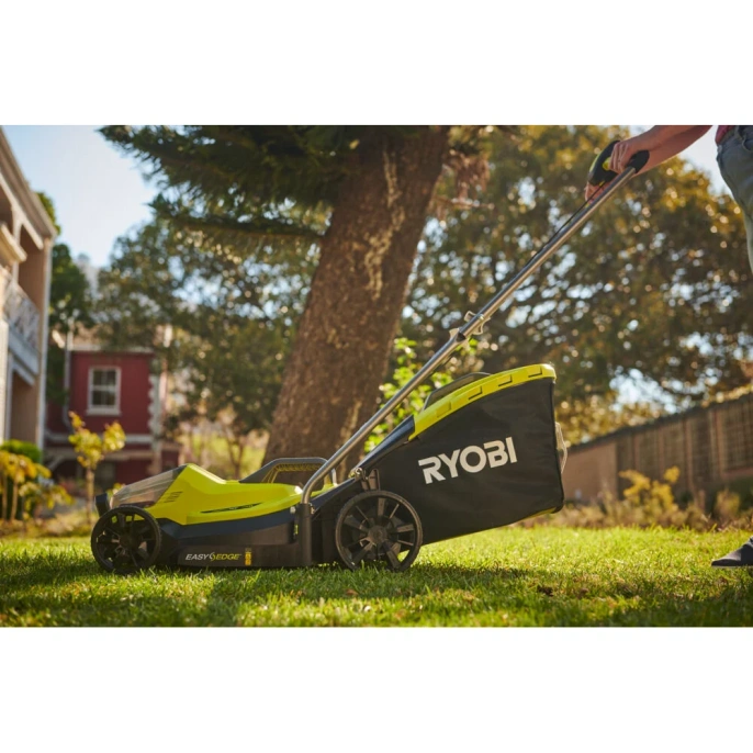 Газонокосилка Ryobi ONE+ 33cm; 1x аккумулятор 4.0Aч RLM18X33B40 5133004306
