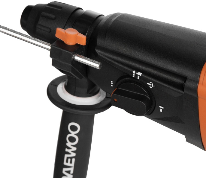 Перфоратор Daewoo DAH 920 патрон:SDS-plus уд.:3.4Дж 920Вт кейс в комплекте