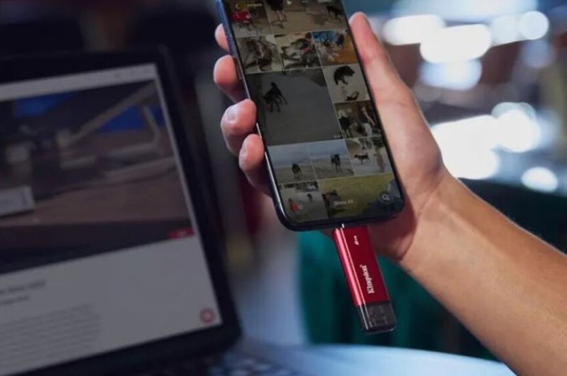 Kingston представила SSD-флешку с двумя разъёмами USB