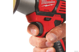 Полировальная машина Milwaukee M12 BPS-0 4933447791 питание: аккумулятор, 12 В, частота вращения на холостом ходу: от 2800 до 8300 об/мин, диаметр диска: 76 мм, фиксация