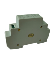 Устройство грозозащиты линий Ethernet + PoE/ Устройство грозозащиты линий Ethernet + PoE на 1 канал УЗИП . Класс II. Защищает PoE оборудование, подключенное к линиям Ethernet от наведенного напряжения высоких энергий. Скорость передачи данных: 10/100/100