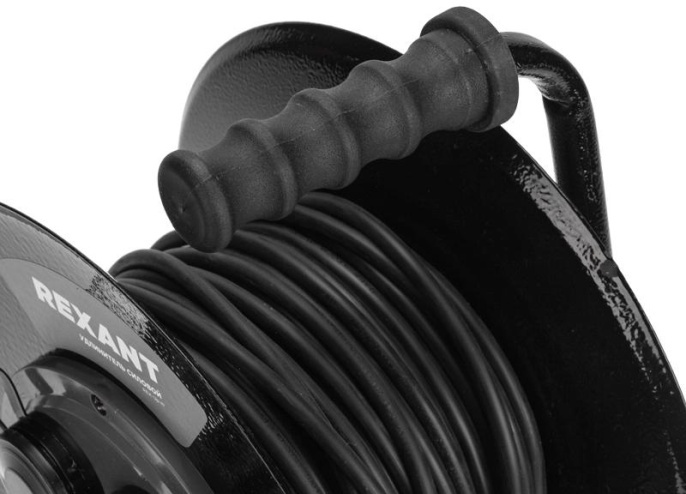 Удлинитель силовой REXANT КГ, розеток 4шт, 3x1.5 кв.мм, 16A, 30м, КГ, катушка металлическая, черный [13-5011]