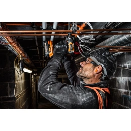 Бесщеточный аккумуляторный импульсный винтоверт BSS18SBL-0 AEG 4935472278