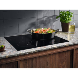 Встраиваемые электрические панели ELECTROLUX/ Электрическая, 59x52 см, стеклокерамика, 3 конфорки, сенсорное управление, независимая, черная EHF6232FOK