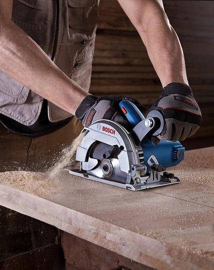 Циркулярная пила дисковая Bosch GKS 600 1200Вт ручная D диска.:165мм 06016A9020