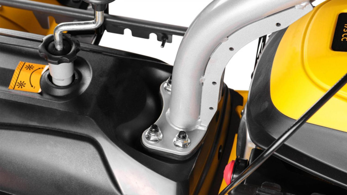 Подметательная машина бензин. Champion GS50100 4кВт 5.45л.с.