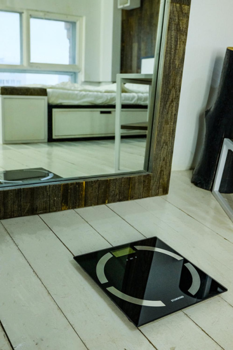 Напольные весы STARWIND SSP6051, до 180кг, цвет: черный