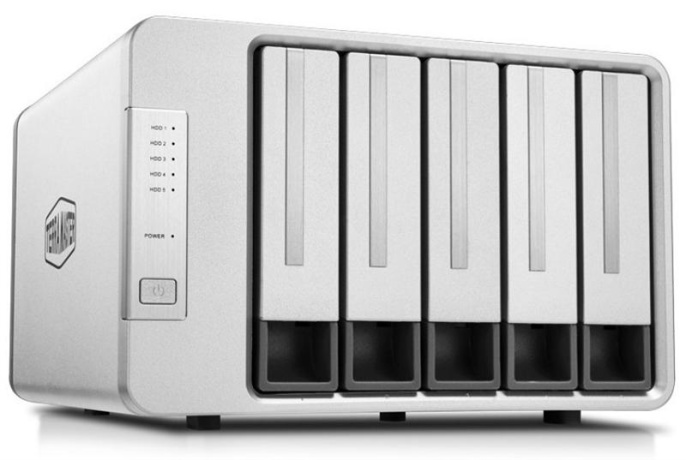 Система хранения данных TerraMaster D5-300 DAS tower/2xHDDs RAID0,1,10,5,JBOD/up to 5 SATA 3,5' or 2,5' /1xUSB3.1 Type-C gen1/1xPS/1YW