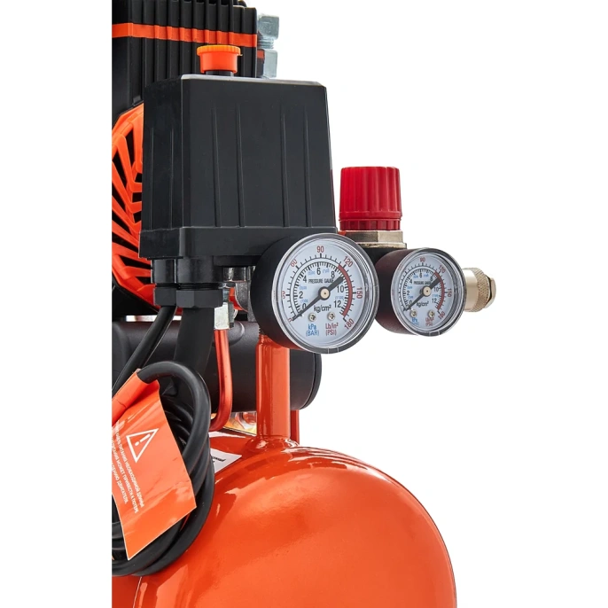 Безмасляный малошумный компрессор (8 л; 8 бар; 160 л/мин) Gigant GSWK-8/750