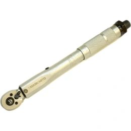 Динамометрический ключ МАЯКАВТО 1/4" 2-24 Нм 1/10 6472270