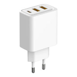 Rexant 18-2213 Сетевое зарядное устройство с двумя портами USB-A и одним портом USB-C, 10Вт