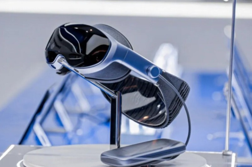 Vivo анонсировала «лёгкую и премиальную» гарнитуру смешанной реальности