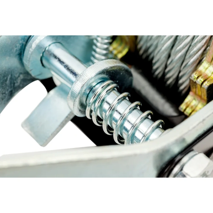 Ручная лебедка с двойным храповым механизмом Gigant 3т, диаметр троса 4,8мм, длина троса 3,6м GEW-22