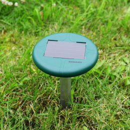 Отпугиватель Rexant 71-0027 ультразвуковой портативный 400-1000 кГц р.д.:30м зеленый/серебристый