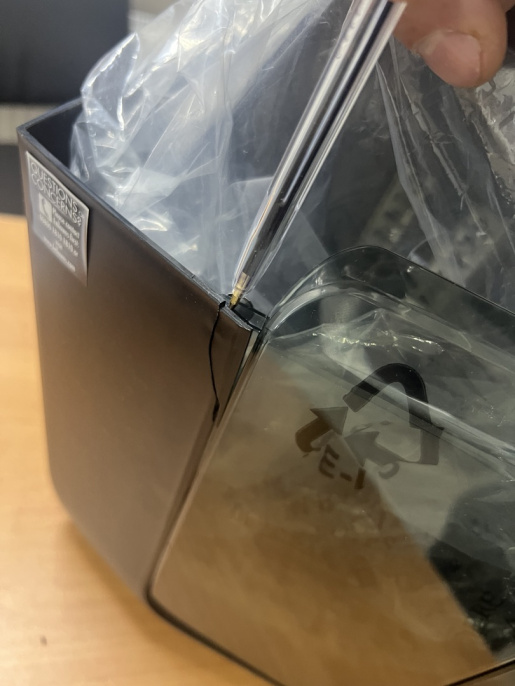 Уничтожитель бумаг Fellowes PowerShred LX25, P-4, 4х37 мм, 6 лист. одновременно, 11.5л [fs-41705]