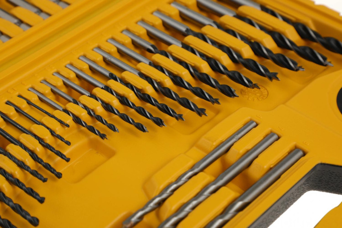 Набор бит и сверл DeWalt DT71563-QZ по дер/мет/бет 100пред. для шурупов/дрелей/перф