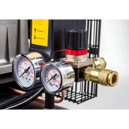 Ременной компрессор (50 л; 8 бар; 450 л/мин) Inforce BCX-50L 04-06-30