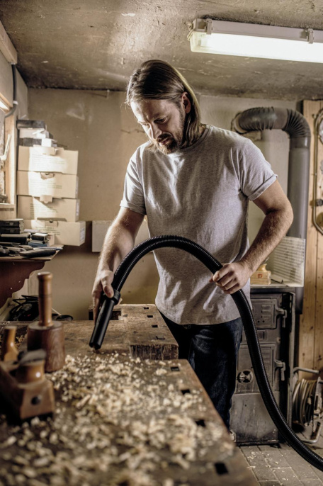 Строительный пылесос Karcher WD 2 Plus S V-15/4/18, желтый [1.628-050.0]