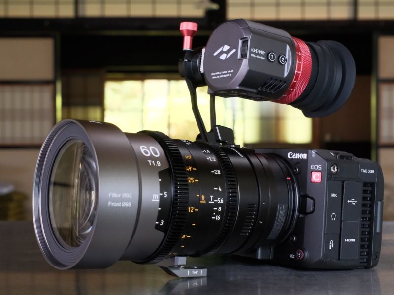 Canon анонсировала компактную камеру EOS C50 для блогеров и видеографов