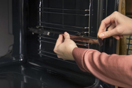 Духовой шкаф электрический Gorenje BO6735E02BK, 77л, дверца с 2 стеклами, черный