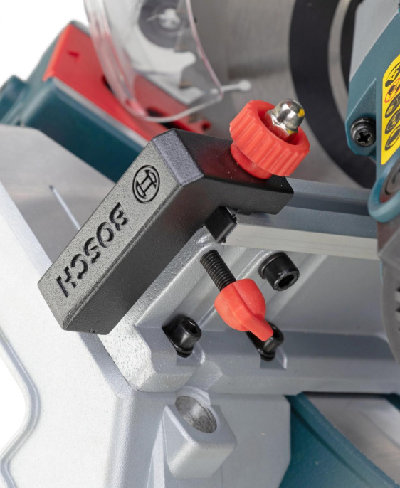 Торцовочная пила Bosch GCM 216 1300Вт 4800об/мин d 216мм (0601B33000)