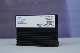 Накопитель SSD PCIE 7.68TB NVMe P7A40 P7A40DT0768Y00 MEMBLAZE