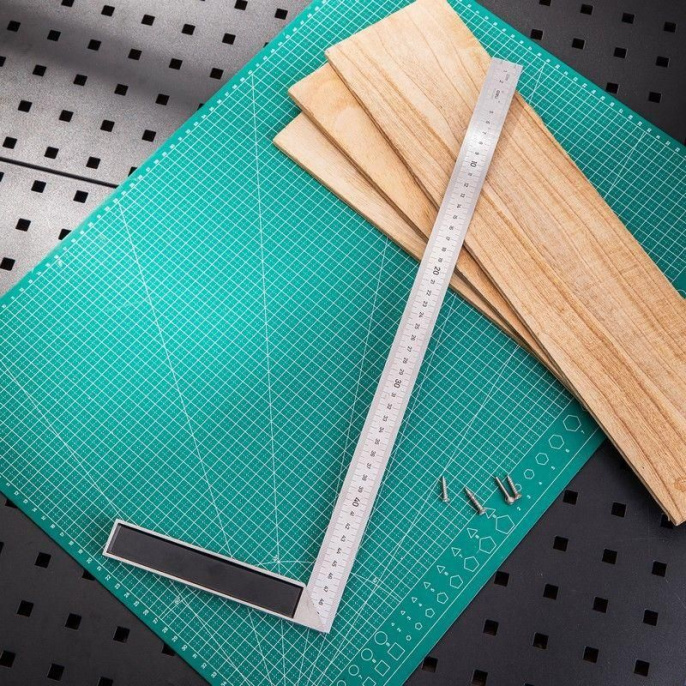 Угловая линейка стальная Deli DL302500 500мм, нержавеющая сталь + алюминиевое основание