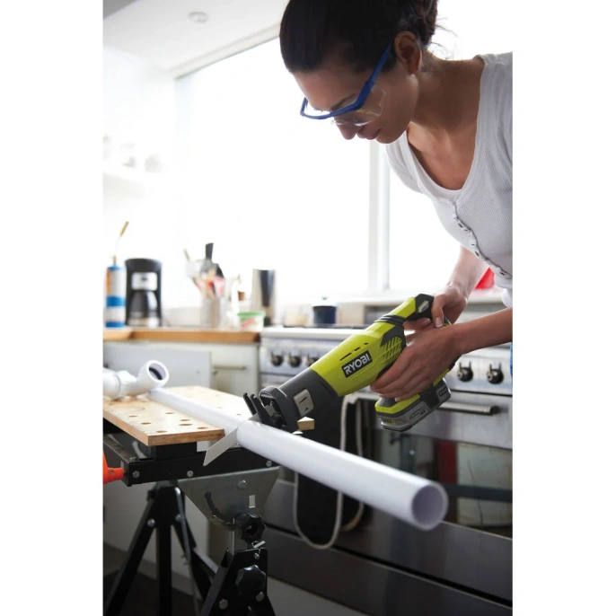 Аккумуляторная сабельная пила Ryobi ONE+ RRS1801M 5133001162