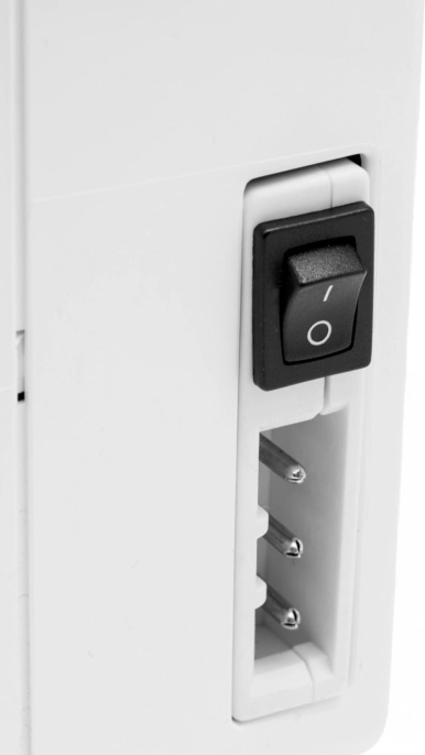 Швейная машина Brother RL425, белый