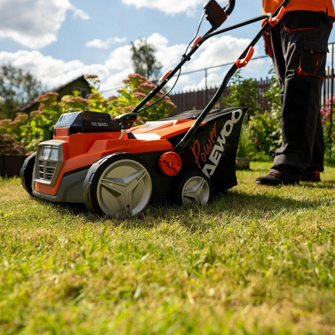 Скарификатор Daewoo DSC 3842Li Set электр. аккум. 3000об/мин