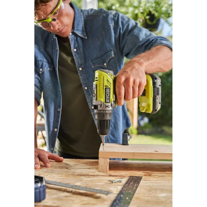 Ударная дрель-шуруповерт Ryobi ONE+ R18PD3-0  без аккумулятора в комплекте 5133002888