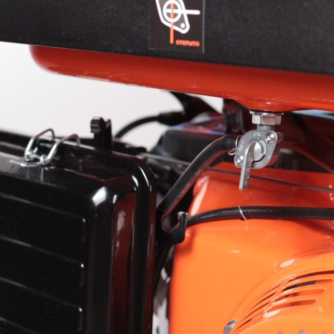 Бензиновый генератор Patriot GP 7210LE, 220/12 В, 6.5кВт, на колёсах с АКБ [474101588]