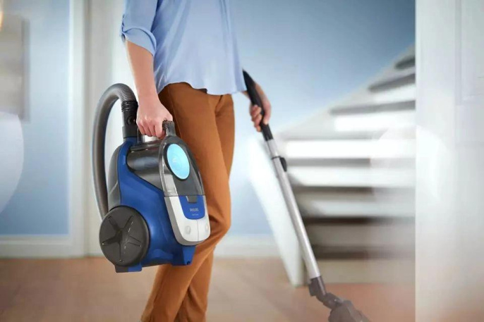 Пылесос Philips 2000 Series XB2022/01, 1800Вт, синий/черный
