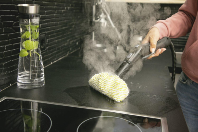 Пароочиститель напольный Karcher EasyFix SC 4 2000Вт белый