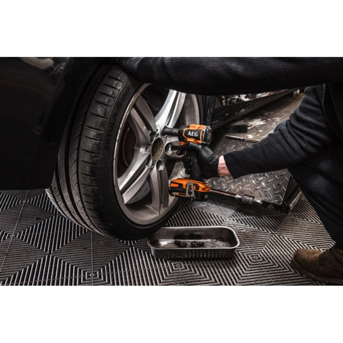 Ударный бесщеточный гайковерт AEG 18В BSS18S12BL2-0 4935480060