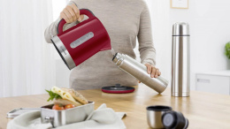 Чайник электрический Bosch TWK6A514 1.7л. 2200Вт красный корпус: пластик